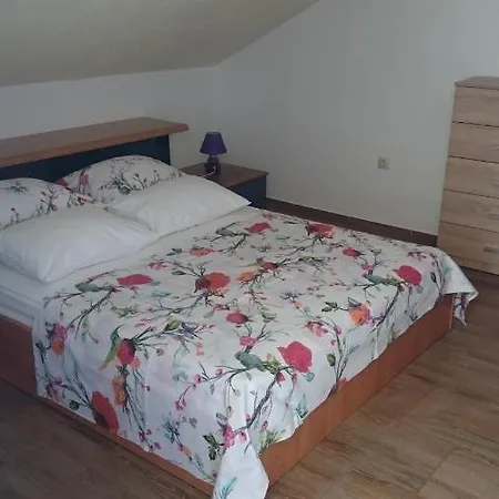 Apartment Inter Vivos