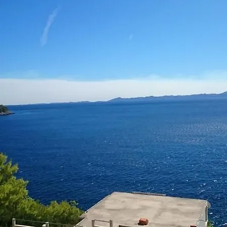 Apartment Inter Vivos *