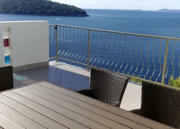 Inter Vivos * Smokvica (Korcula)